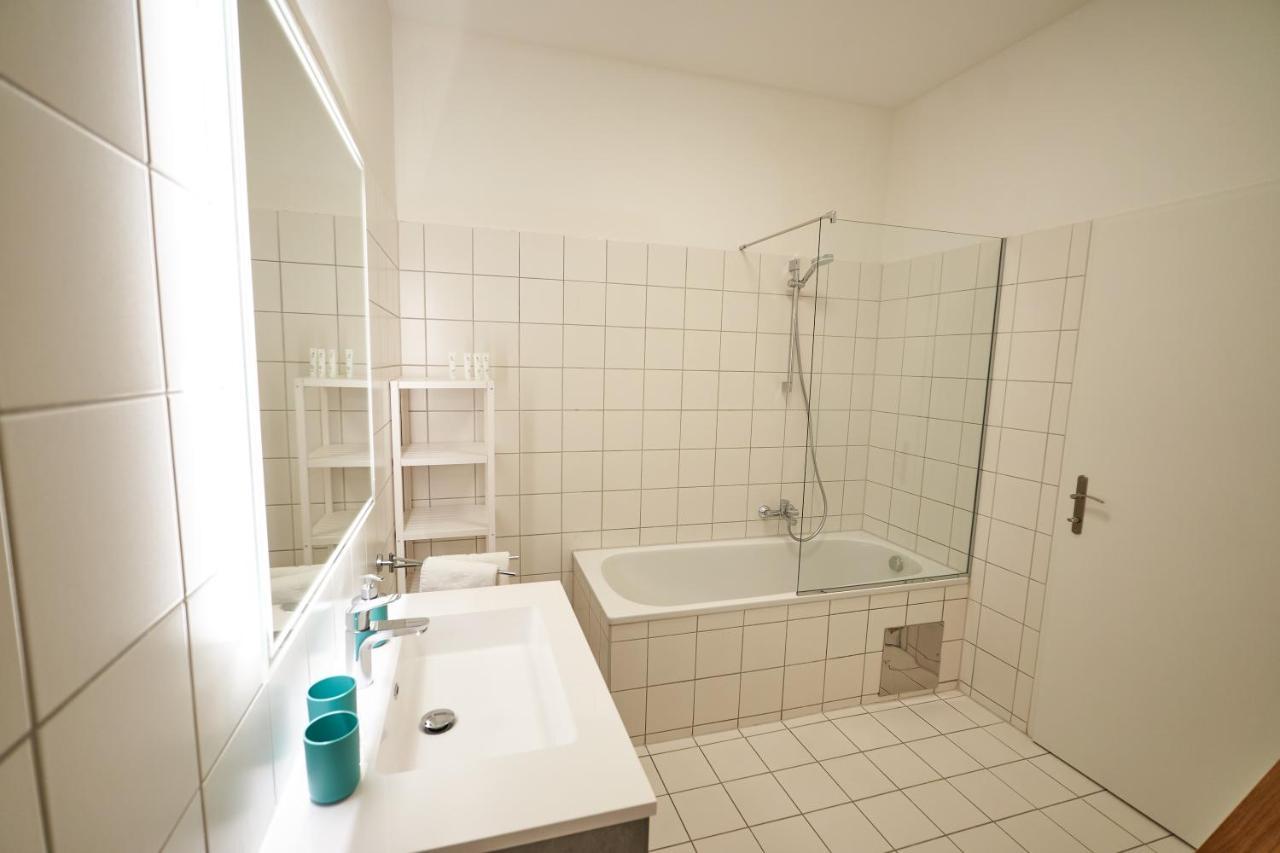 Trendy Apartment 2 Zimmer Zentral Gelegen เวียนนา ภายนอก รูปภาพ