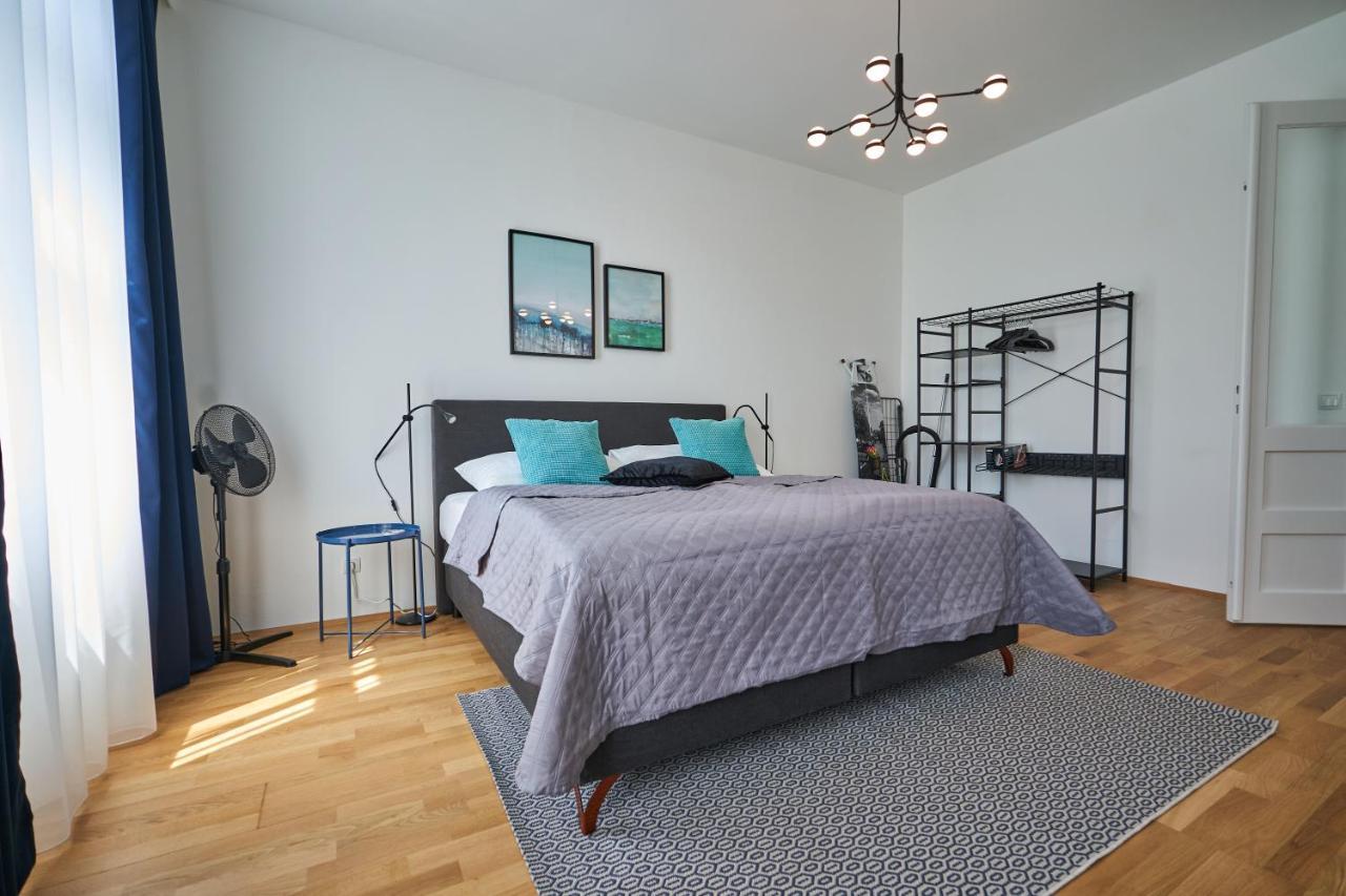 Trendy Apartment 2 Zimmer Zentral Gelegen เวียนนา ภายนอก รูปภาพ